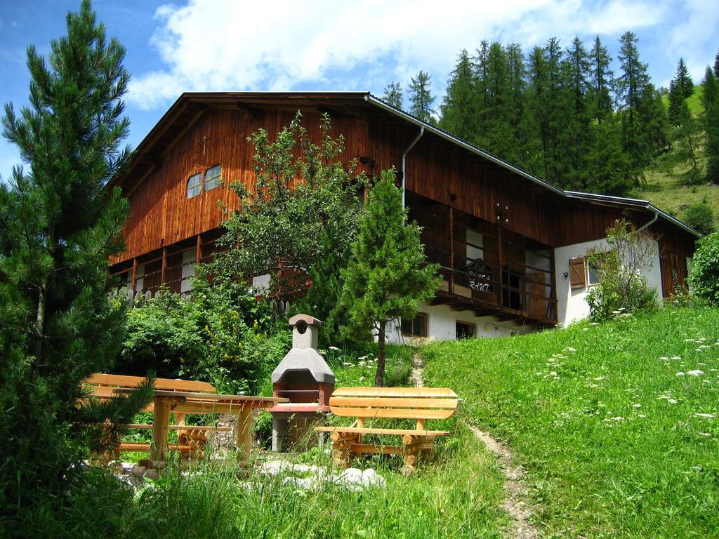Appartement Ciasa Raut à La Valle Extérieur photo
