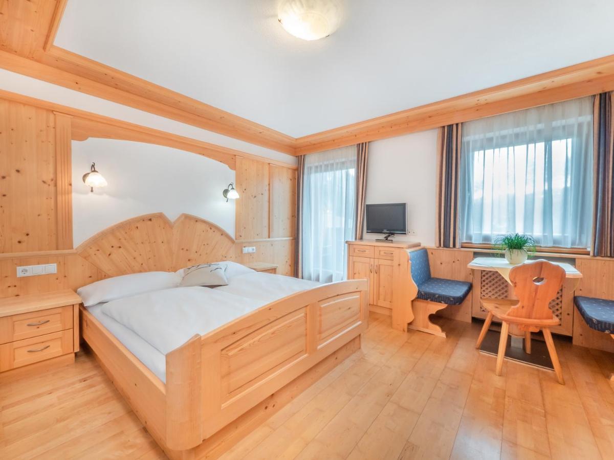Appartement Ciasa Raut à La Valle Extérieur photo
